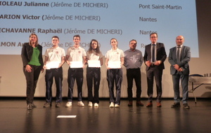 682b4b8c13c35_groupe.jpg